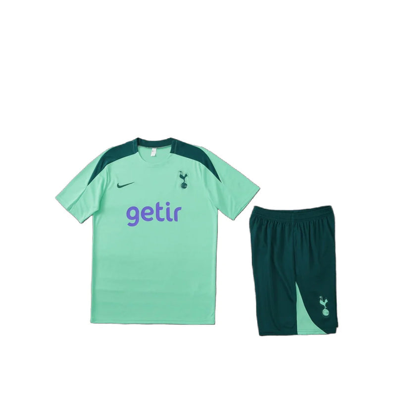 Ensemble Tottenham training