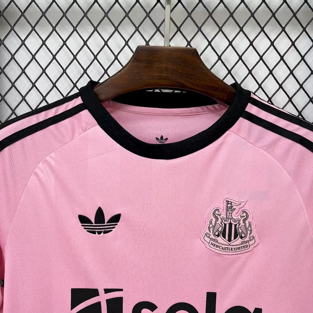 Maillot New Castle third 26/27