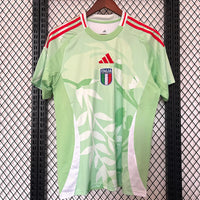 Italy 25/26 jersey