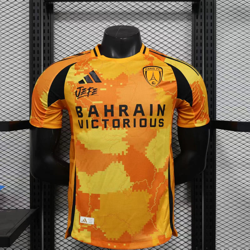Maillot player Paris FC jefe