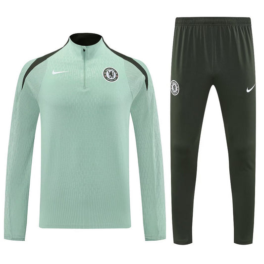 Ensemble Chelsea training