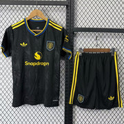Ensemble Manchester United enfant 25/26