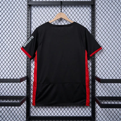 Maillot exterieur Francfort 24/25