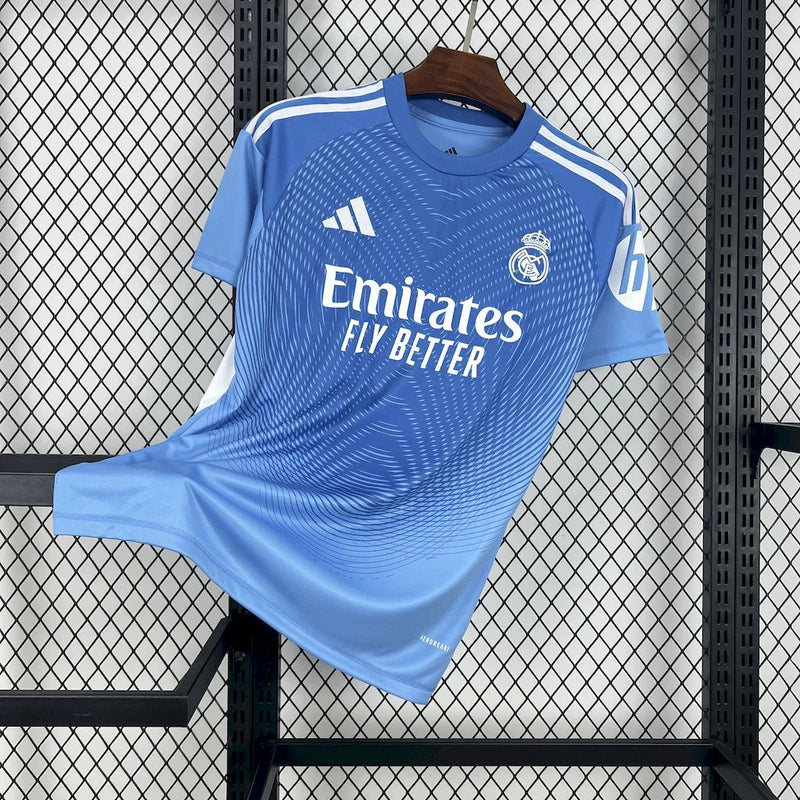 Real Madrid concept jersey 25/26