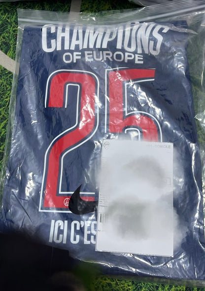 Maillot PSG Champion d’Europe ⭐️ (floquée)