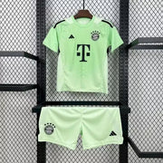 Ensemble gardien Bayern Munich enfant 25/26
