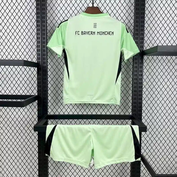 Ensemble gardien Bayern Munich enfant 25/26